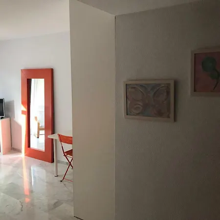 Center Flat Reyes Catolicos